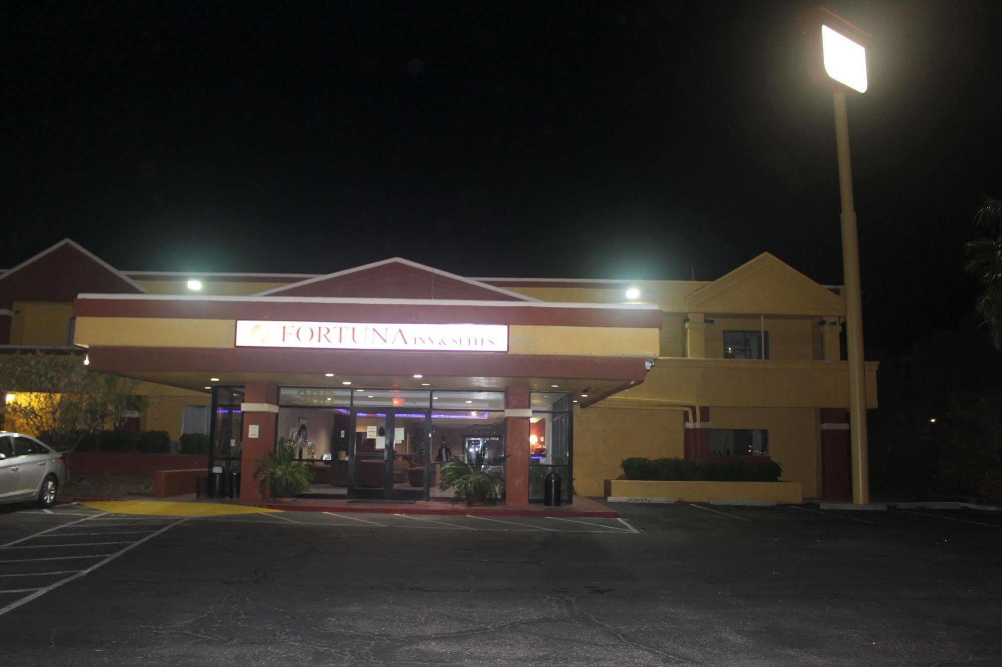 Fortuna Inn And Suites Tucson Eksteriør billede
